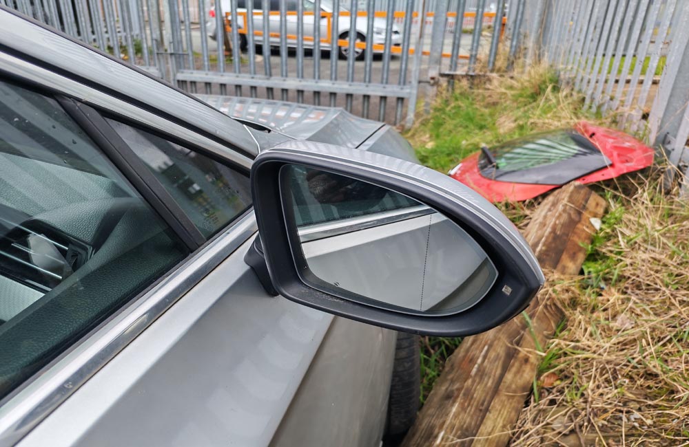 VW Passat SE Business TDI Bluemotion Door mirror driver side front electric